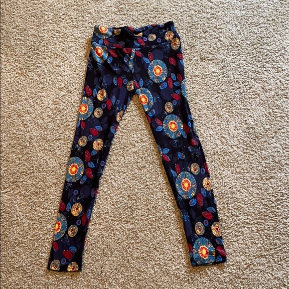 NWOT LuLaRoe flower sun pattern leggings - Picture 2 of 3